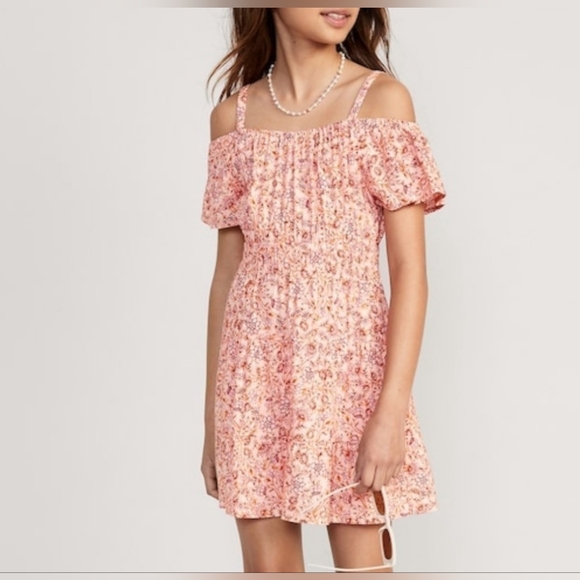 Girl's Old Navy Pink Ditsy Floral Off-Shoulder Tiered Swing Dress - Picture 1 of 11